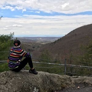 Meet your Posher, Javier